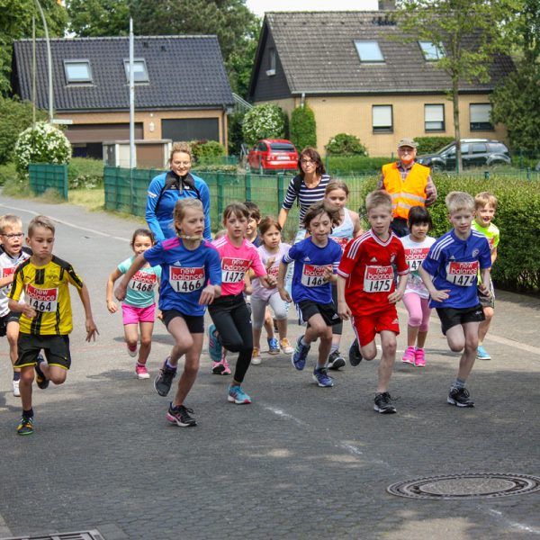 Strassenlauf 2018 in Hiddingsel mit Rekordteilnehmerzahl Bambini-Lauf, 1500 m Strecke, 5km Lauf und 10km Lauf