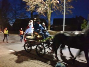 Nikolaus reitet durch Hiddingsel